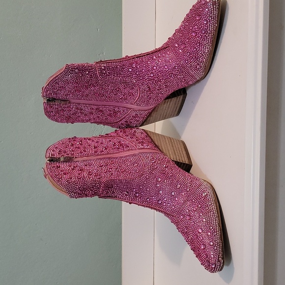 Cozy Girl Western Heel Boot size - 7 - Picture 2 of 8